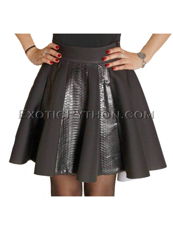 Snakeskin skirt black color  JT-55