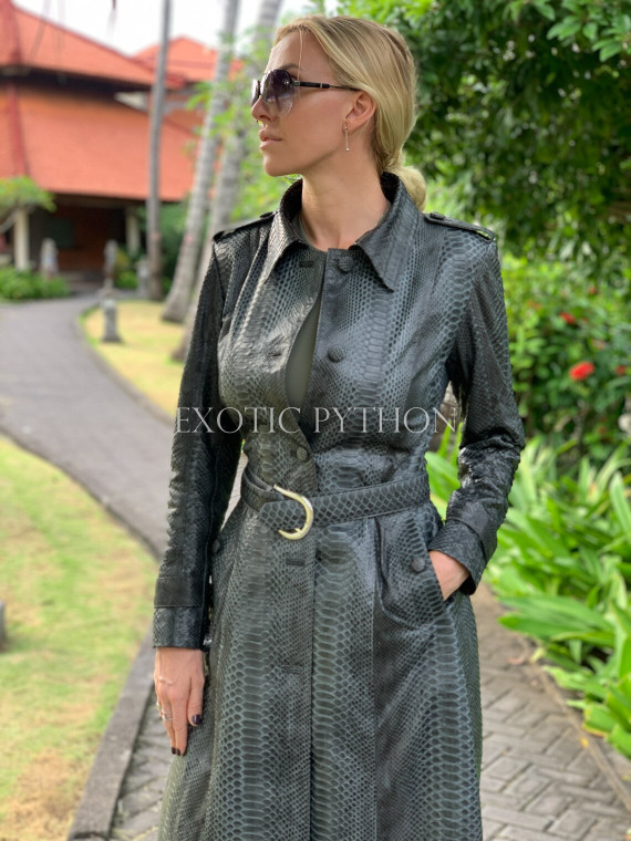 Women's snakeskin coat JT-83