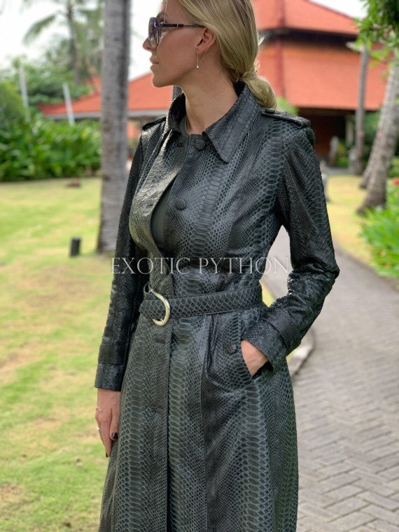 Women's snakeskin coat JT-83